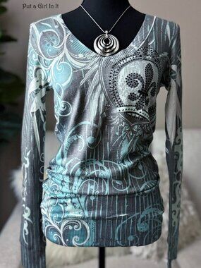 Vocal Apparel Women's Crystal Sublimation Blue Fleur De Lis Shirt Sweater S M